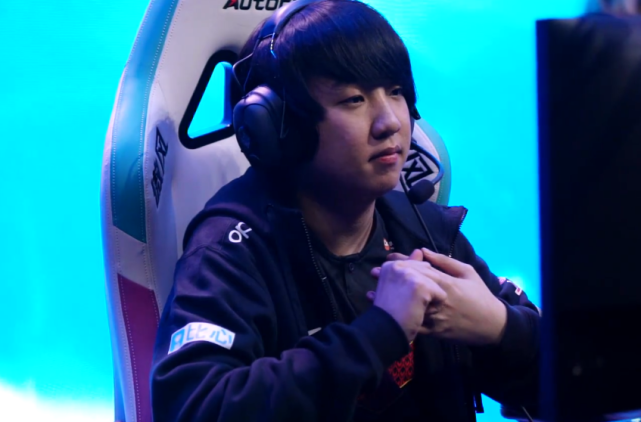 爱游戏体育- Doinb新星夺冠表现突出，DWG前途光明！上演精彩一战