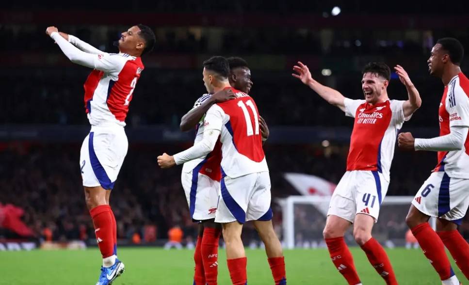 AYX-包含大比分获胜引爆全场！，Ming意外战胜巴黎圣日耳曼再创辉煌时刻的词条