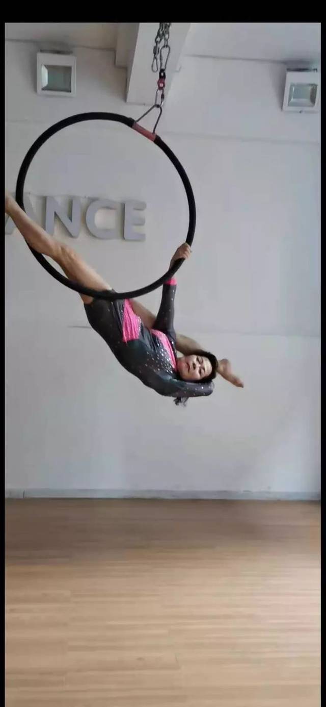 爱游戏体育- 拜登摔倒完整视频 